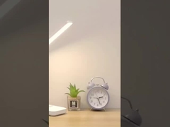 مصباح طاولة أبيض أنيق مع طاقة 5 واطات والتحكم باللمس