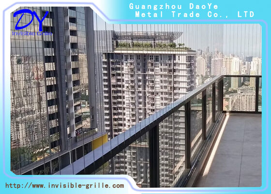 الشرفة الشبكية الخفية المصممة لتوفير حلول السلامة التي تتكامل بسلاسة مع التصاميم المعمارية الحديثة