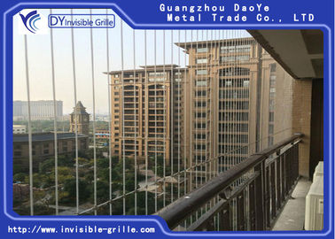 مصبغة غير مرئية للشرفة حديثة يتم صيانتها بسهولة للمباني شاهقة الارتفاع