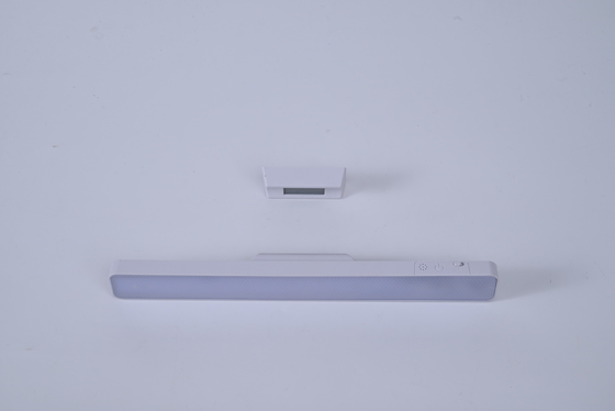 مصباح طاولة LED قابل للتضييق 5W التحكم باللمس في درجة حرارة اللون 3500-6500K