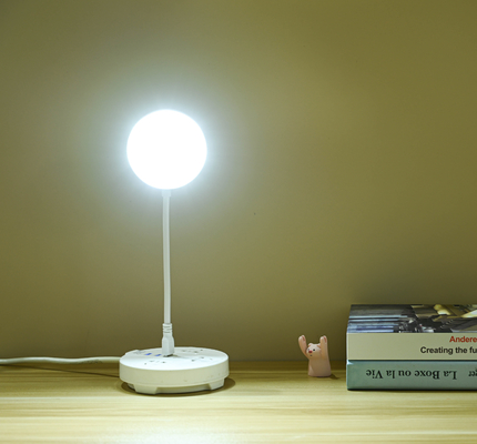 مصباح طاولة LED USB ذو سطوع 3 مع تأثير الضوء الضوئي