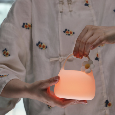 شعار مخصص محمول تصفيق التحكم باللمس LED ضوء ليلي تصميم جديد هدية عيد ميلاد غرفة نوم الأجواء السيليكون USB قابلة لإعادة الشحن