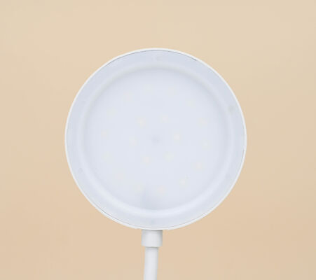 بيع بالجملة أطفال مصباح طاولة LED الحديث رقبة مقطع على التحكم باللمس USB قابلة لإعادة الشحن ضوء ليلي أبيض لدراسة الطلاب