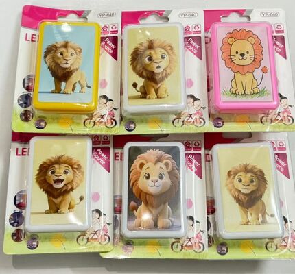 ضوء ليلي متصاعد مادة بلاستيكية ذات مظهر جميل توفر إضاءة ليلية مريحة للمنزل والمكتب