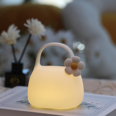 شعار مخصص محمول تصفيق التحكم باللمس LED ضوء ليلي تصميم جديد هدية عيد ميلاد غرفة نوم الأجواء السيليكون USB قابلة لإعادة الشحن