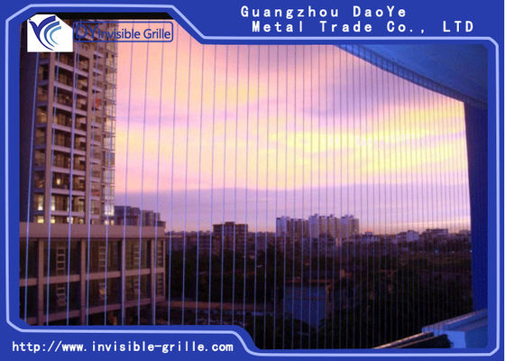 قم بتثبيت أسلاك الألمنيوم والفولاذ المقاوم للصدأ ذات الإطار الثابت للشوايات غير المرئية للنوافذ